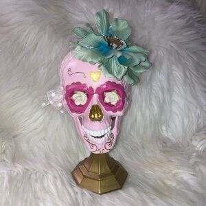 Decorative Pink Skull Decor Figurine Statue